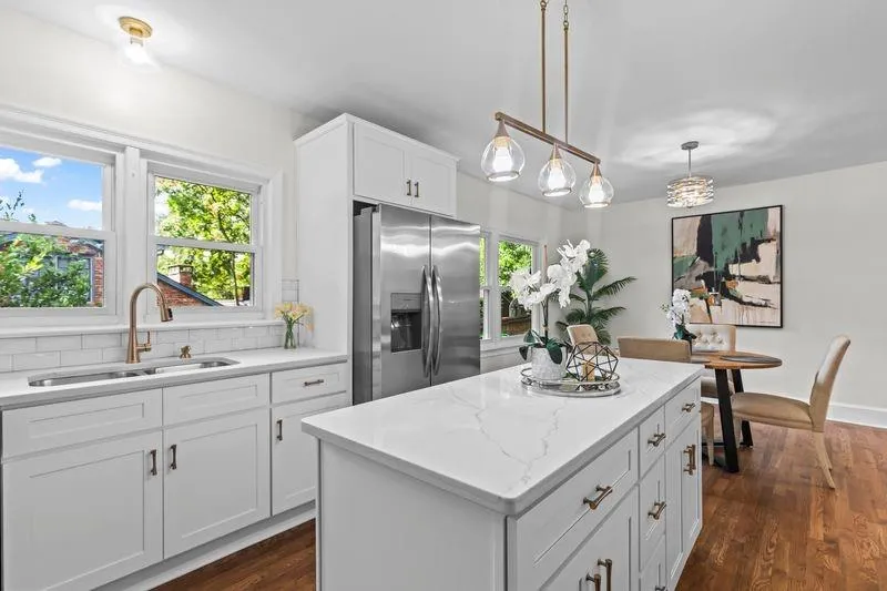 25 Lakeshore Drive Avondale Estates, GA 30002