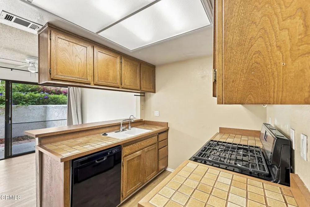 505 Taxco Court Camarillo, CA 93010