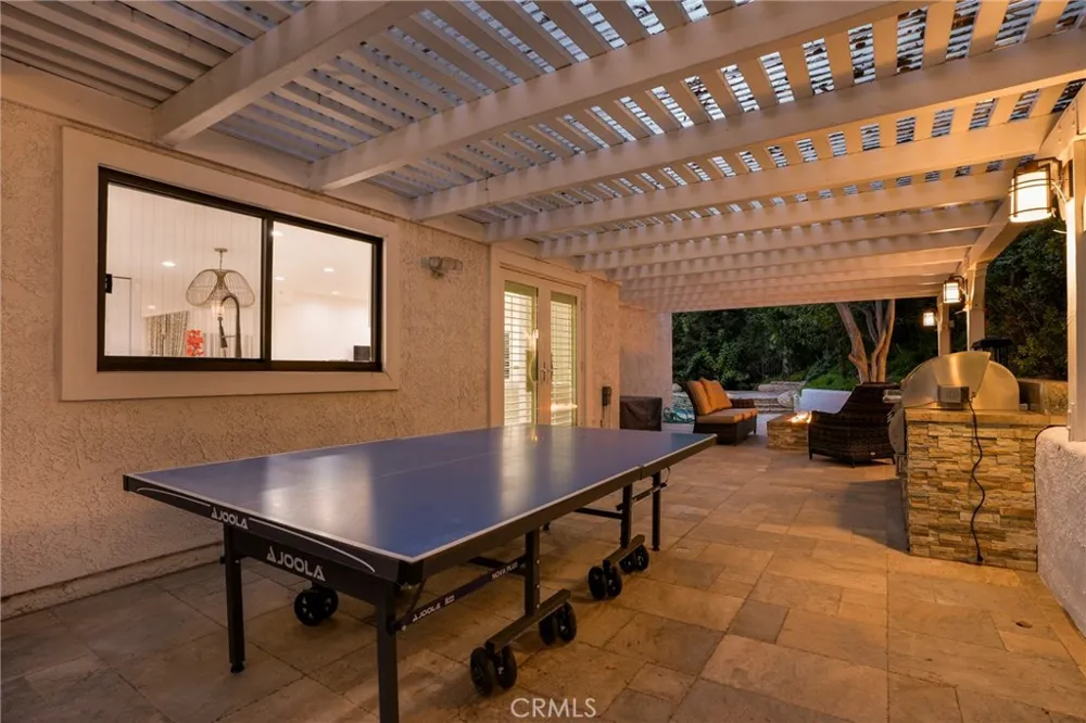 24523 Park Granada Calabasas, CA 91302