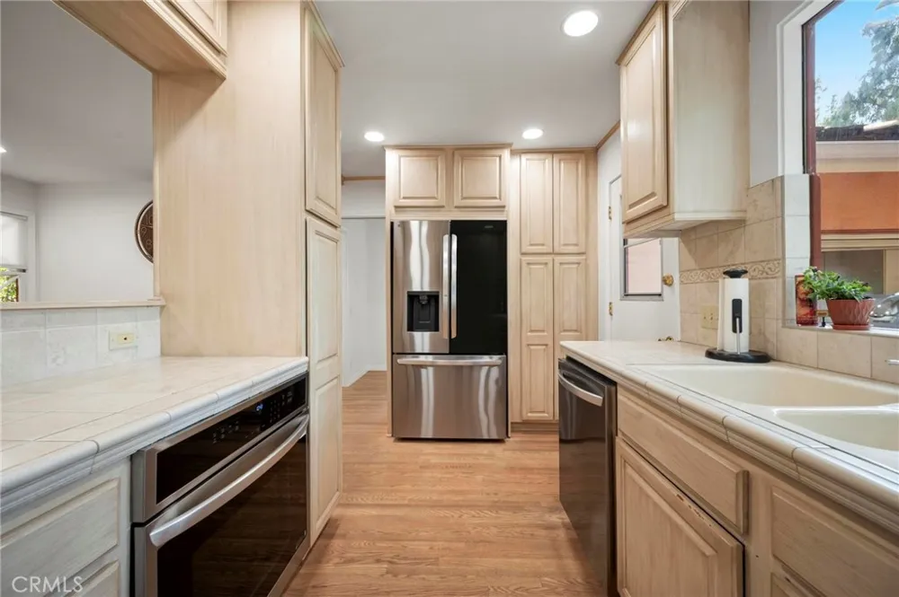 18543 Chatsworth Porter Ranch, CA 91326