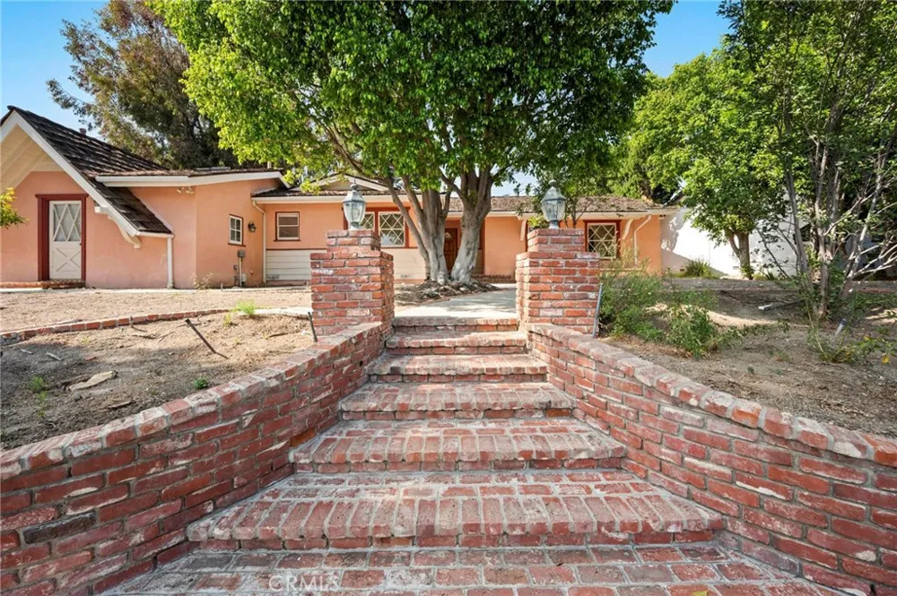 18543 Chatsworth Porter Ranch, CA 91326