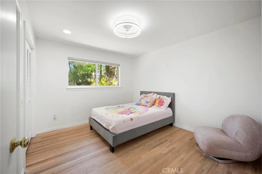 18543 Chatsworth Porter Ranch, CA 91326