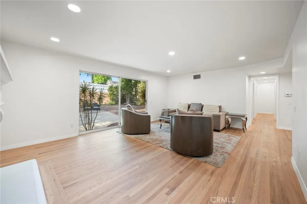 18543 Chatsworth Porter Ranch, CA 91326