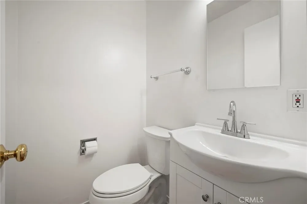 18543 Chatsworth Porter Ranch, CA 91326