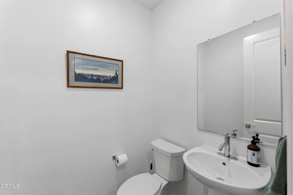 2364 Haley Point Drive #102 Ventura, CA 93003