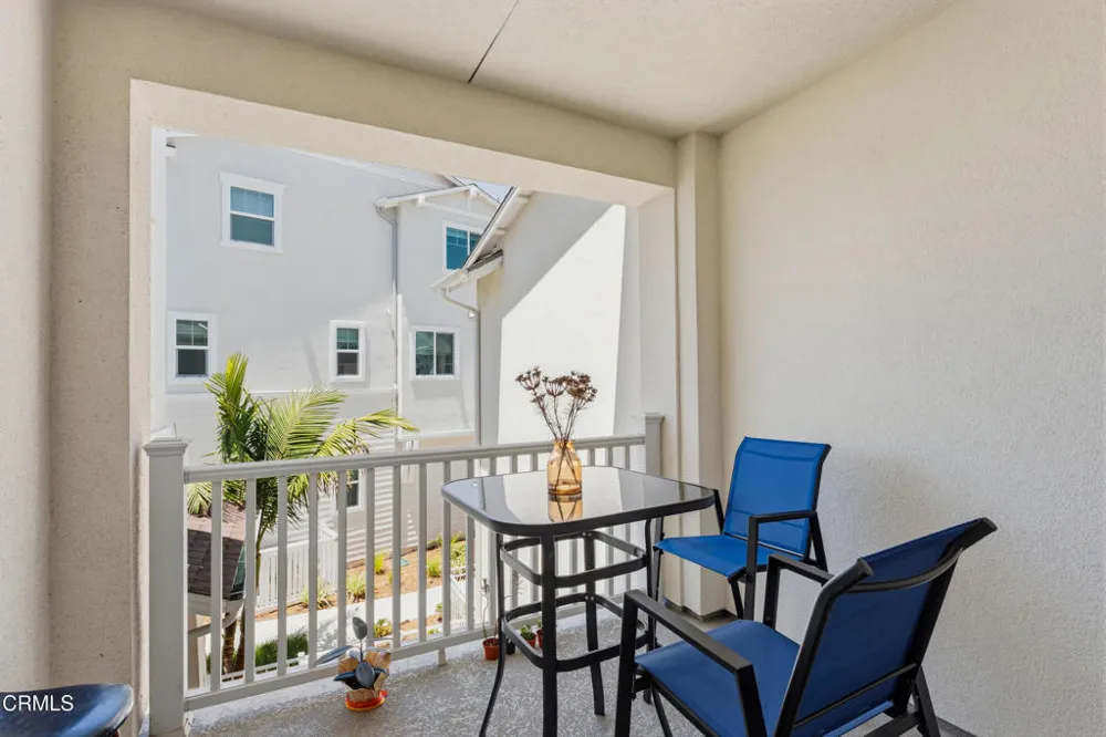 2364 Haley Point Drive #102 Ventura, CA 93003