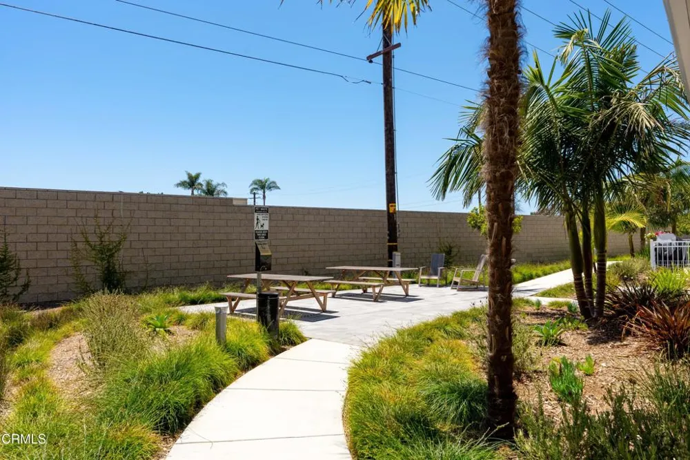 2364 Haley Point Drive #102 Ventura, CA 93003