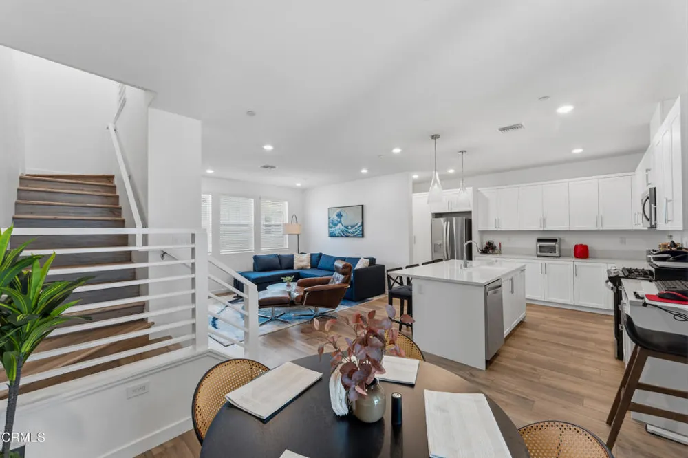 2364 Haley Point Drive #102 Ventura, CA 93003
