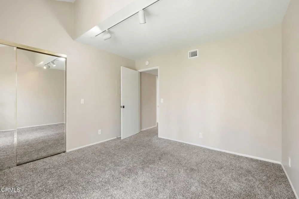 2226 Martinique Lane Oxnard, CA 93035