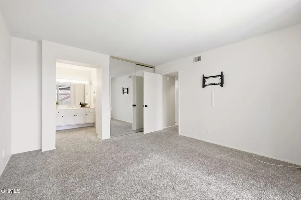 2226 Martinique Lane Oxnard, CA 93035