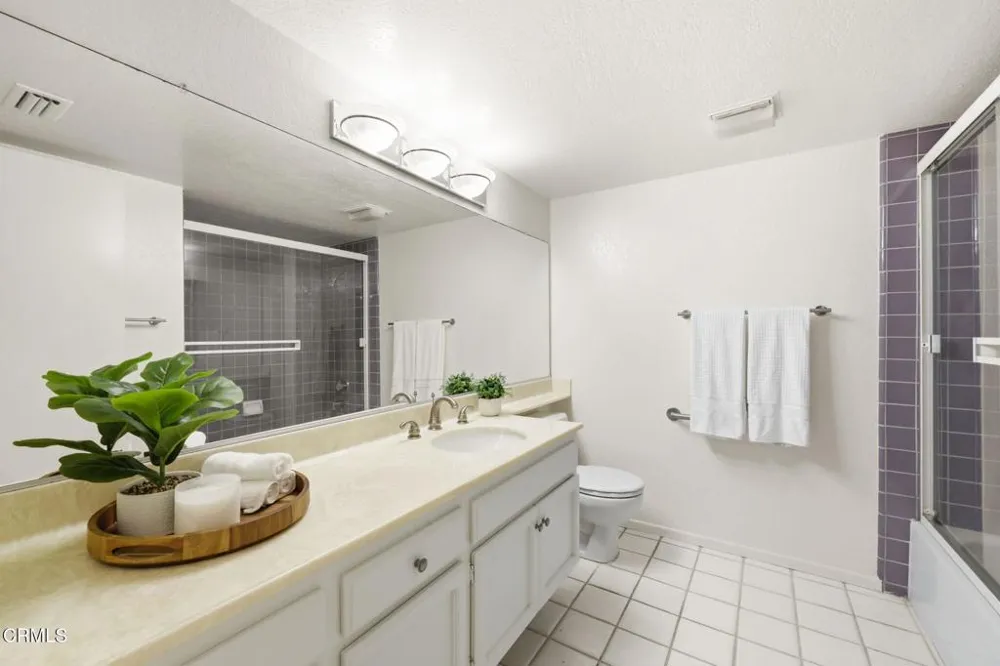 2226 Martinique Lane Oxnard, CA 93035