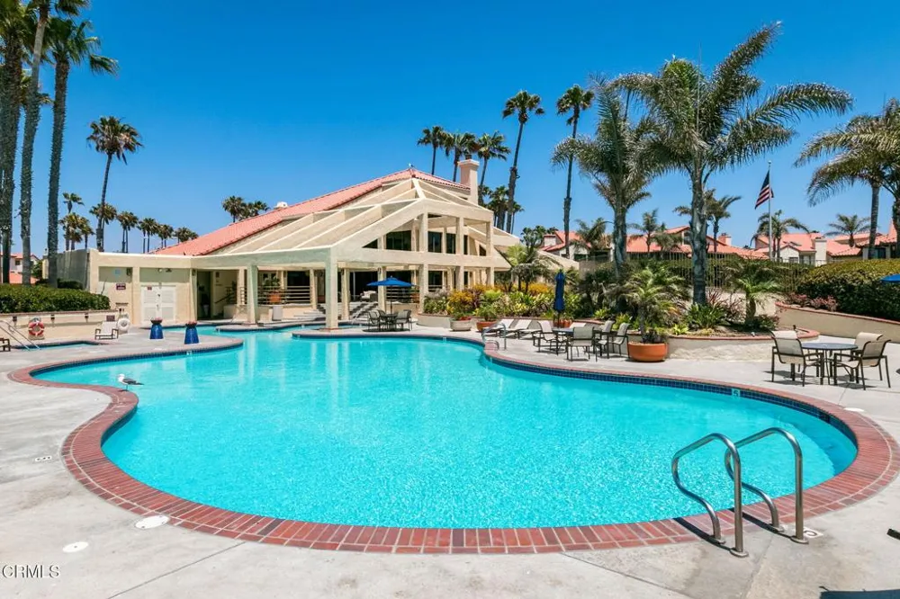 2226 Martinique Lane Oxnard, CA 93035