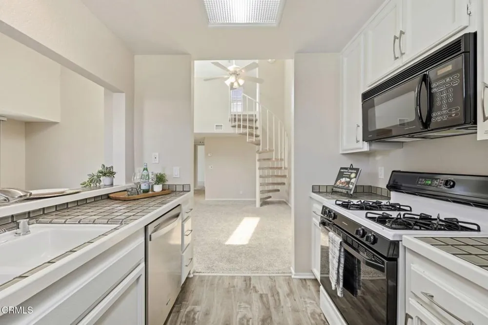 2226 Martinique Lane Oxnard, CA 93035