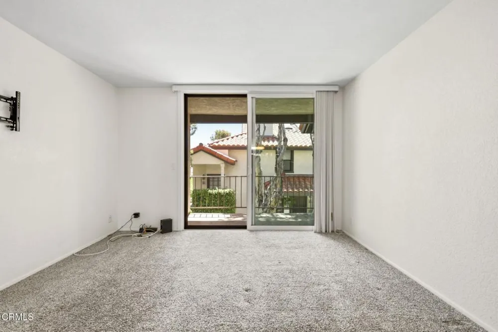 2226 Martinique Lane Oxnard, CA 93035