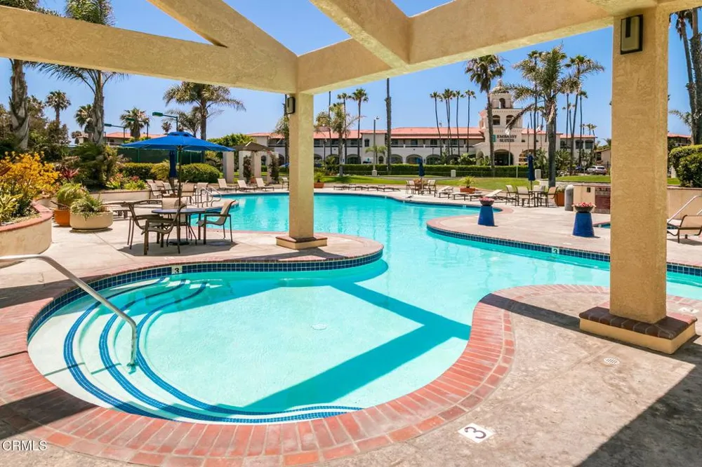 2226 Martinique Lane Oxnard, CA 93035