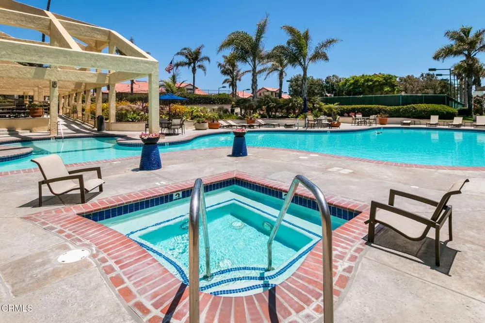 2226 Martinique Lane Oxnard, CA 93035