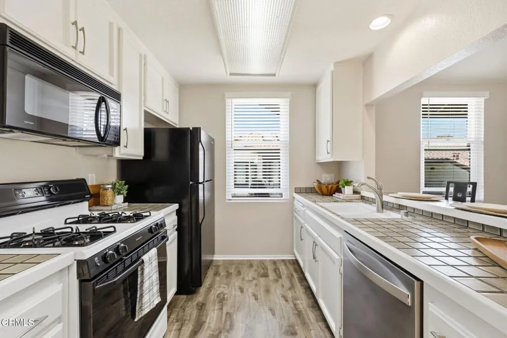2226 Martinique Lane Oxnard, CA 93035