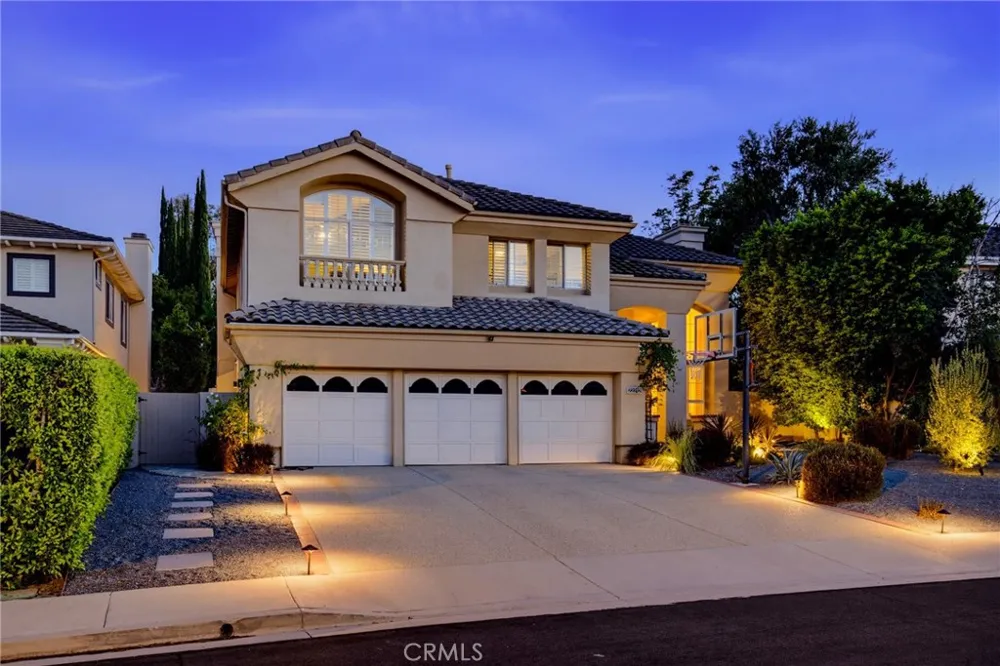 22312 Delia Court Calabasas, CA 91302