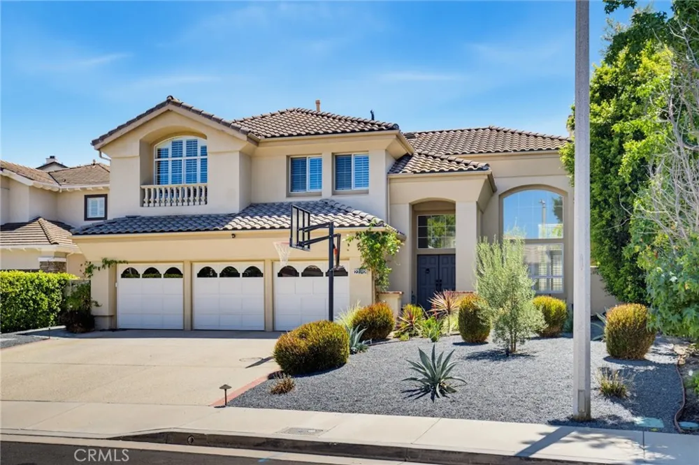 22312 Delia Court Calabasas, CA 91302