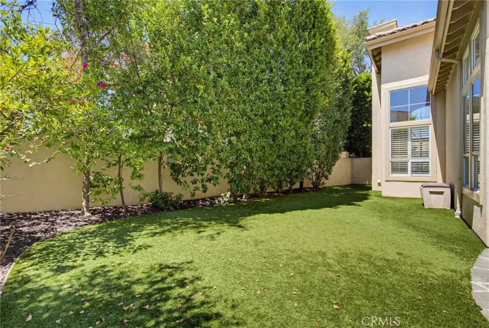 22312 Delia Court Calabasas, CA 91302