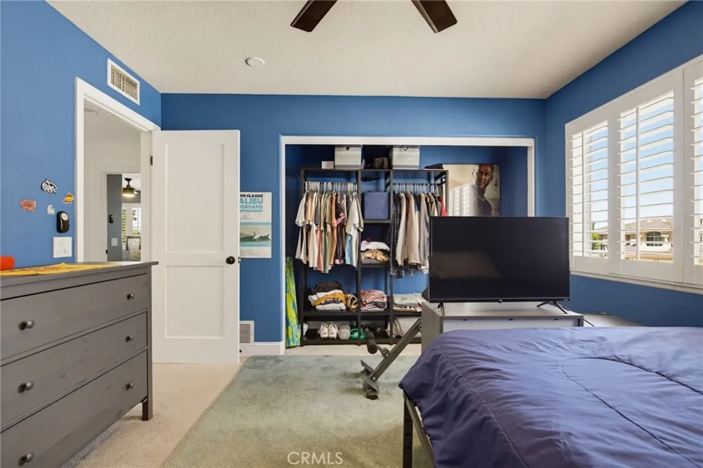 22312 Delia Court Calabasas, CA 91302