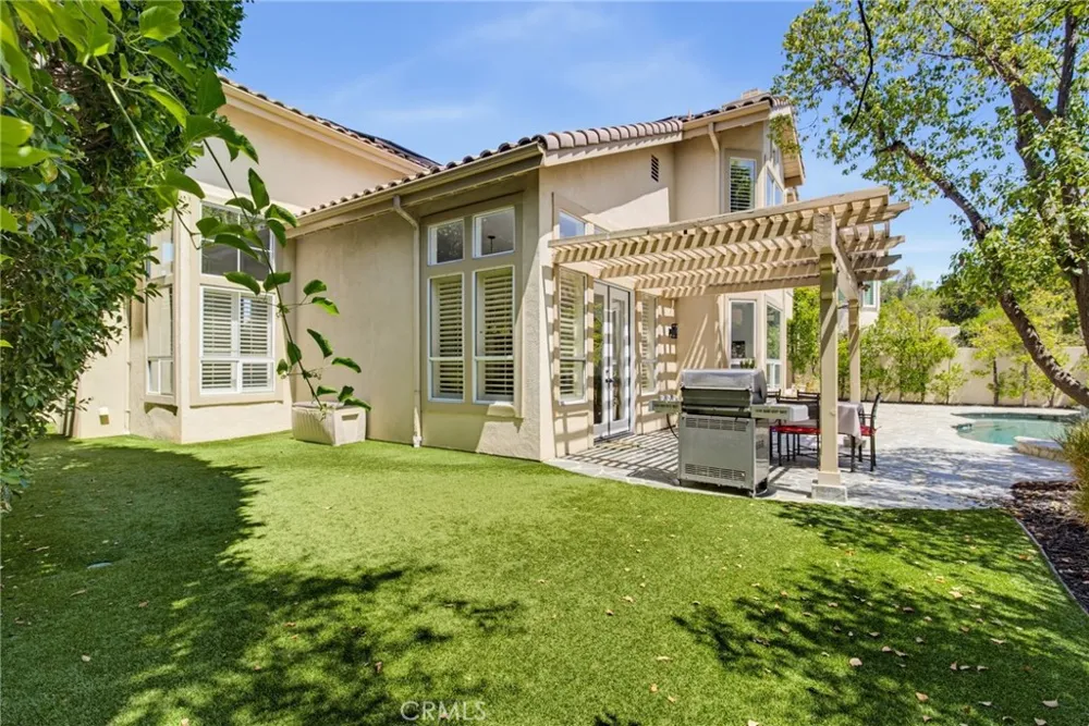 22312 Delia Court Calabasas, CA 91302