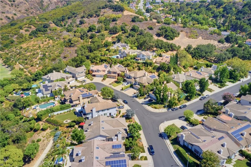 22312 Delia Court Calabasas, CA 91302