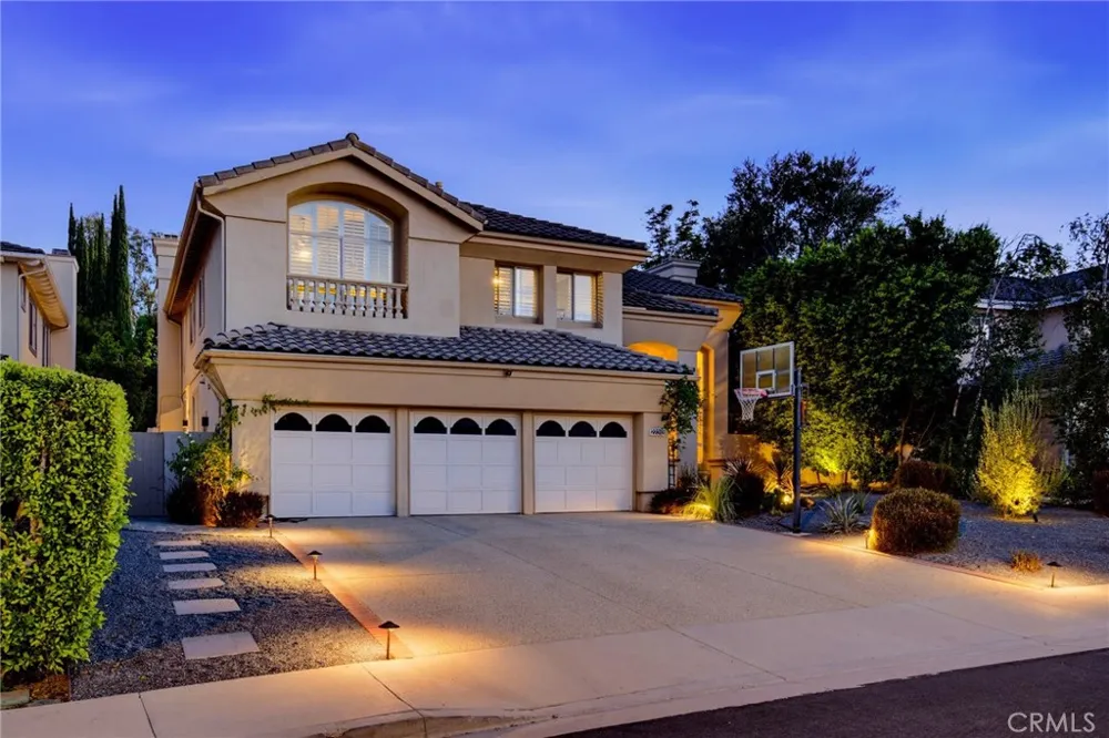 22312 Delia Court Calabasas, CA 91302