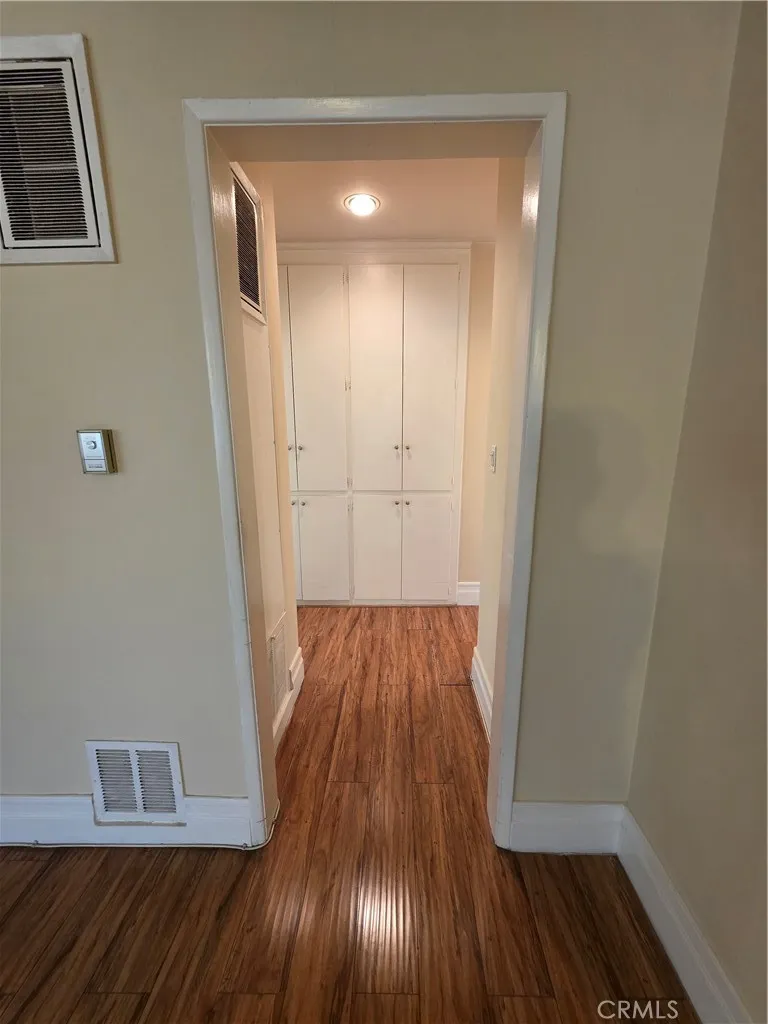 1035 Western #4 Glendale, CA 91201