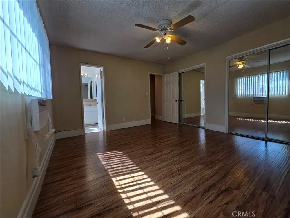 1035 Western #4 Glendale, CA 91201