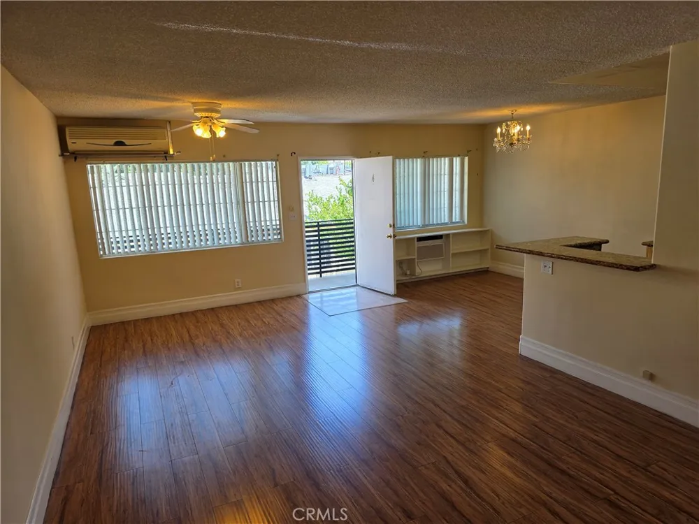 1035 Western #4 Glendale, CA 91201