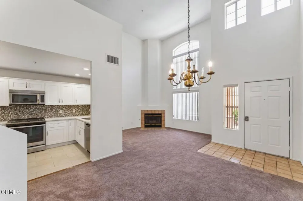727 Kingfisher Way Oxnard, CA 93030