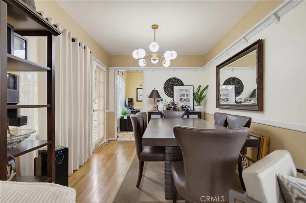 16858 Weddington Street Encino, CA 91436