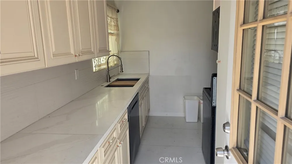 640 W Glenoaks Glendale, CA 91202