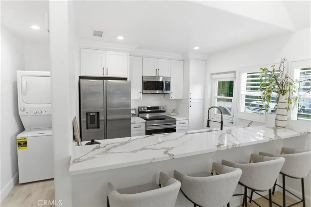 900 Brier Lane Glendale, CA 91205