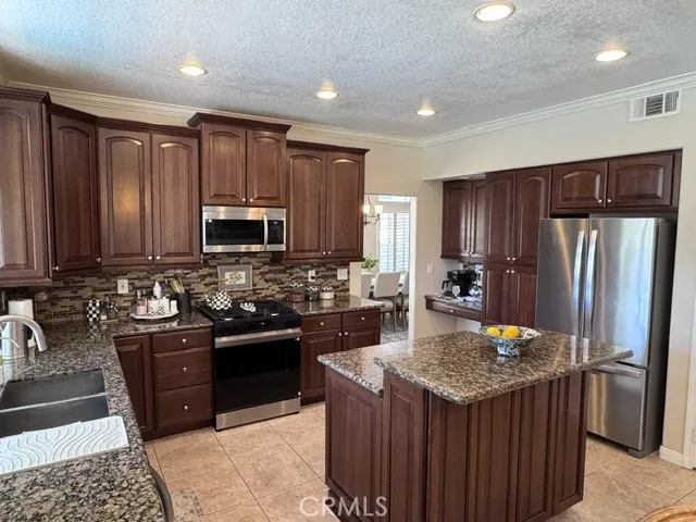 29347 Canyon Rim Canyon Country, CA 91387