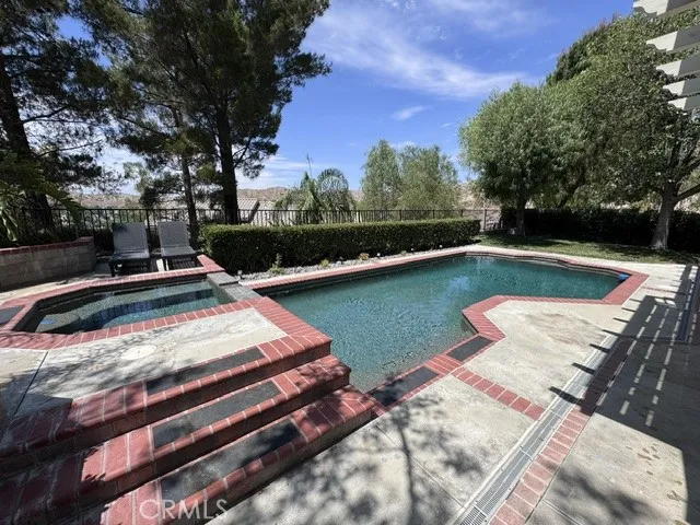 29347 Canyon Rim Canyon Country, CA 91387