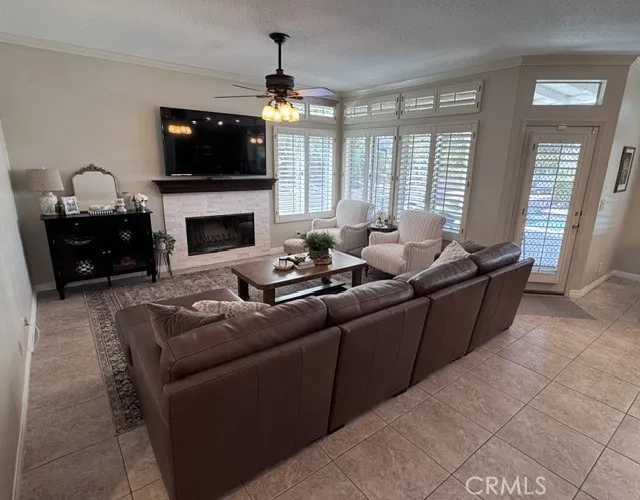 29347 Canyon Rim Canyon Country, CA 91387