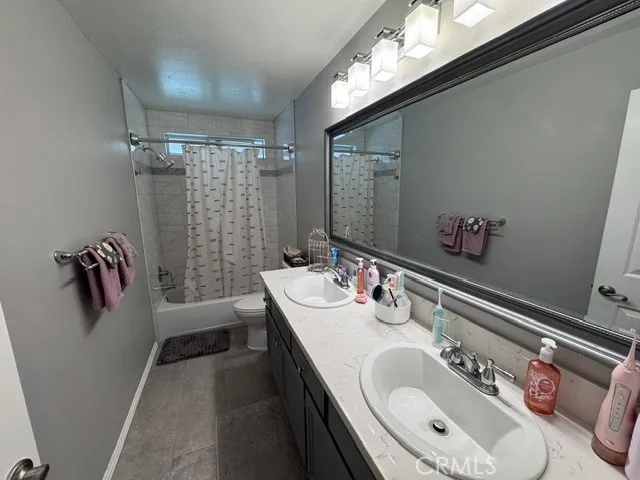 29347 Canyon Rim Canyon Country, CA 91387