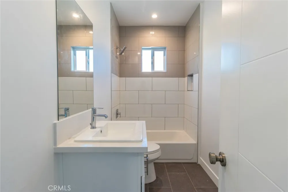 5148 Riverton #5144 North Hollywood, CA 91601