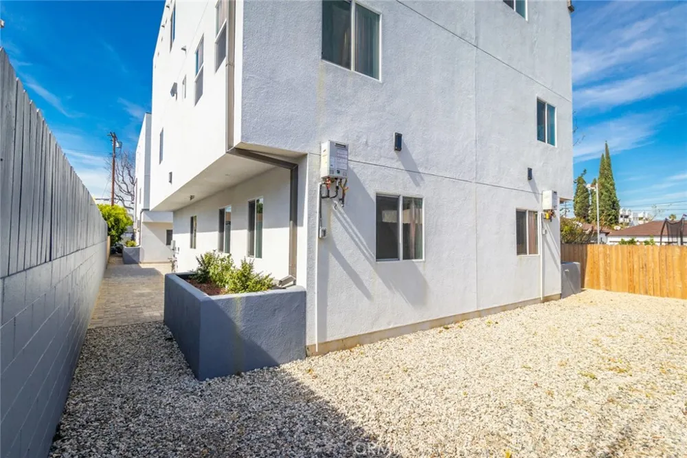 5148 Riverton #5144 North Hollywood, CA 91601