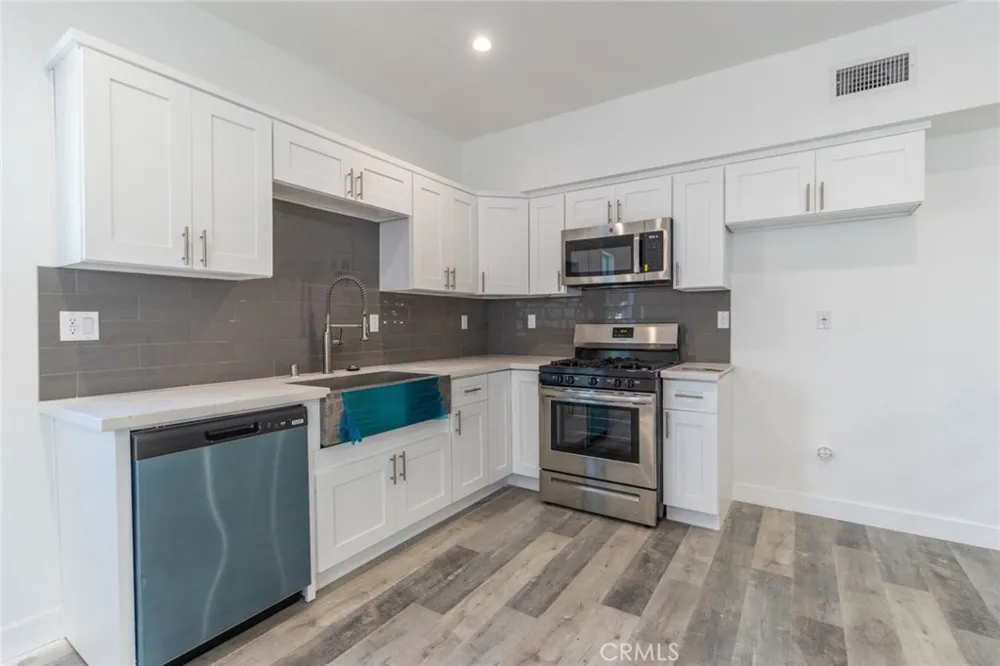 5148 Riverton #5144 North Hollywood, CA 91601