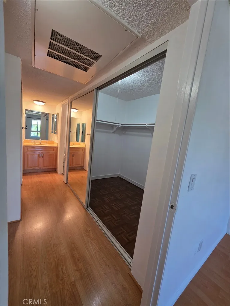 500 Jackson Place #212 Glendale, CA 91206