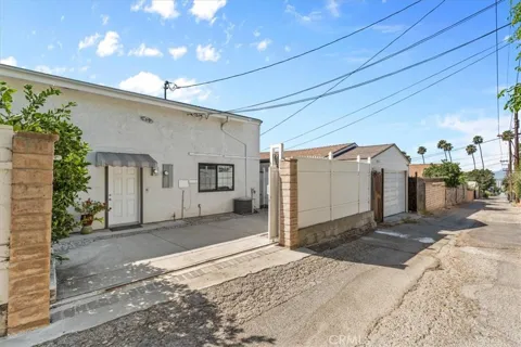 1031 E. Tujunga Avenue #A