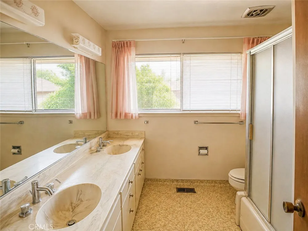 146 W Hanford Armona Lemoore, CA 93245
