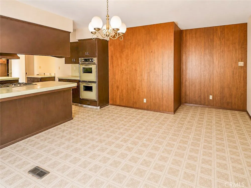 146 W Hanford Armona Lemoore, CA 93245