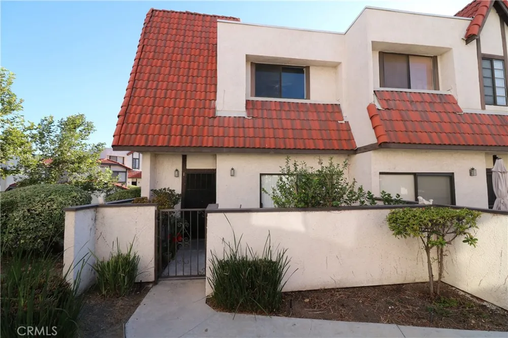 27644 Nugget #1 Canyon Country, CA 91387