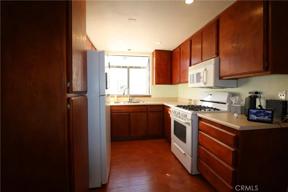 27644 Nugget #1 Canyon Country, CA 91387
