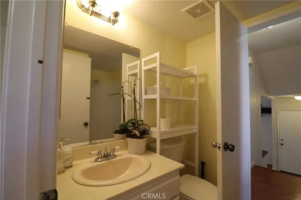 27644 Nugget #1 Canyon Country, CA 91387