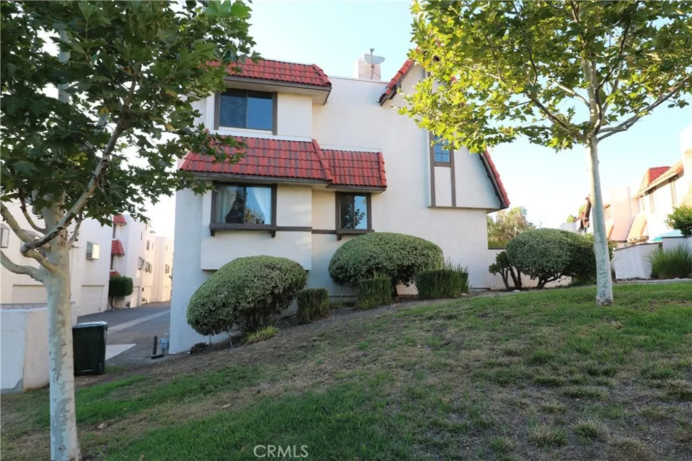 27644 Nugget #1 Canyon Country, CA 91387